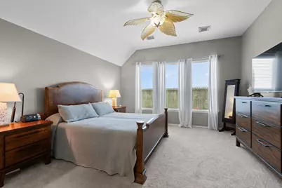 2410 Avalon Trace Lane, Pearland, TX 77581 - Photo 25