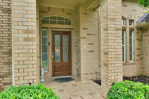 2410 Avalon Trace Ln, Pearland, TX 77581 - Photo 3