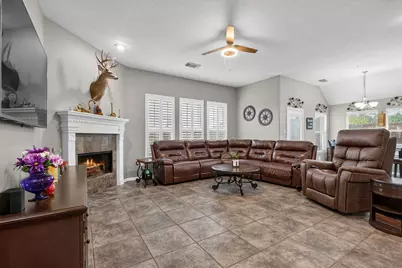 2410 Avalon Trace Lane, Pearland, TX 77581 - Photo 17