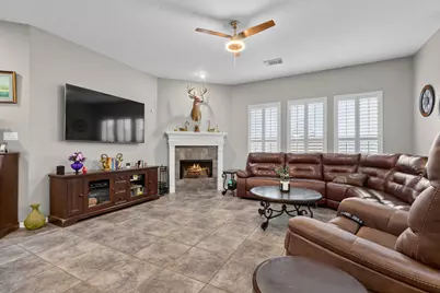 2410 Avalon Trace Lane, Pearland, TX 77581 - Photo 15