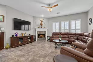 2410 Avalon Trace Ln, Pearland, TX 77581 - Photo 15