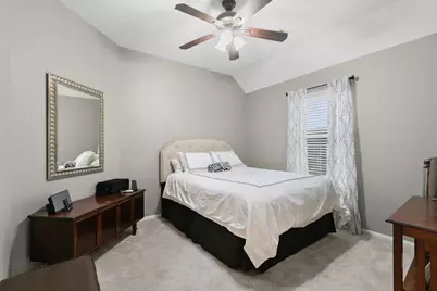 2410 Avalon Trace Lane, Pearland, TX 77581 - Photo 31