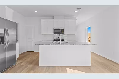 306 Robin Street, Angleton, TX 77515 - Photo 9