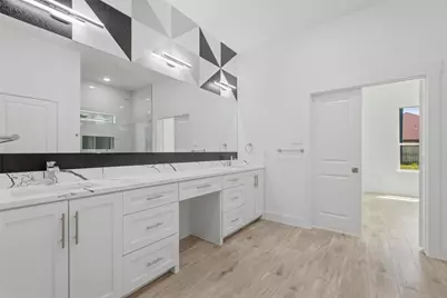 707 S Iowa Street, La Porte, TX 77571 - Photo 11