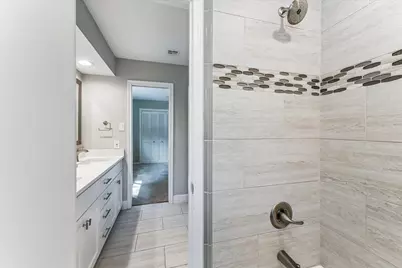5210 Three Oaks Circle, Houston, TX 77069 - Photo 23