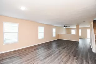 20815 Baronsledge Ln, Katy, TX 77449 - Photo 3