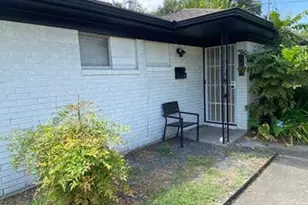 222 Caplin St, Houston, TX 77022 - Photo 13