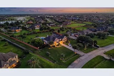 3960 Pebble Brook Drive, League City, TX 77573 - Photo 3