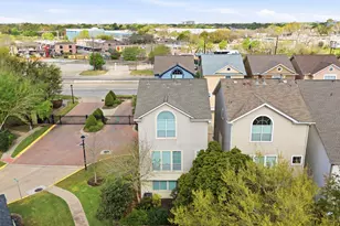 3002 Clearview Cir, Houston, TX 77025 - Photo 27