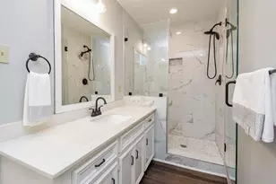 1002 Meadowlark Ln, Sugar Land, TX 77478 - Photo 17