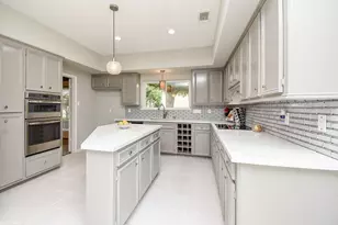 1002 Meadowlark Ln, Sugar Land, TX 77478 - Photo 5