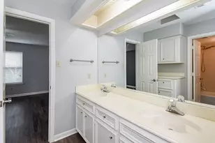 1002 Meadowlark Ln, Sugar Land, TX 77478 - Photo 21