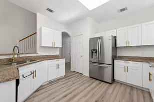 5707 Oakwell Station Ct, Humble, TX 77346 - Photo 7