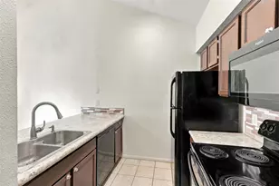 8055 Cambridge St, Houston, TX 77054 - Photo 9