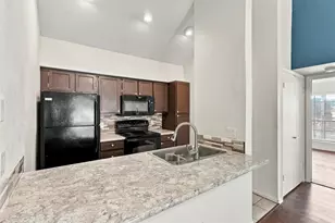 8055 Cambridge St, Houston, TX 77054 - Photo 7