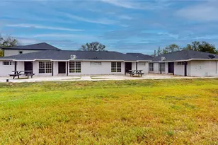 5017 Mallow St, Houston, TX 77033 - Photo 9