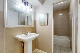 5017 Mallow St, Houston, TX 77033 - Photo 27