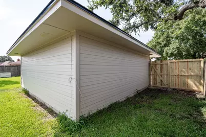 4711 Burning Tree Drive, Baytown, TX 77521 - Photo 15