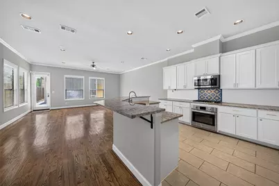822 W 22nd Street, Houston, TX 77008 - Photo 9
