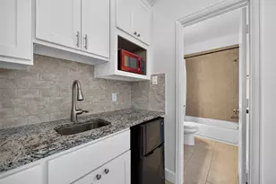 822 W 22nd St, Houston, TX 77008 - Photo 33