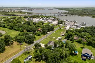 5709 David St, Dickinson, TX 77539 - Photo 41