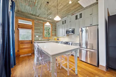 1426 Avenue M, Galveston, TX 77550 - Photo 9