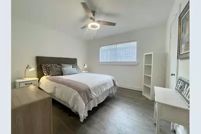 1801 Huldy St Street #H8, Houston, TX 77019 - Photo 15