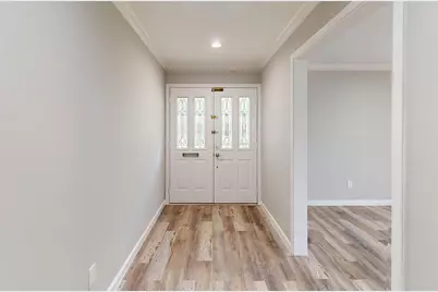 2206 Carriage Lane, La Marque, TX 77568 - Photo 9