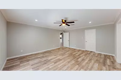 2206 Carriage Lane, La Marque, TX 77568 - Photo 19