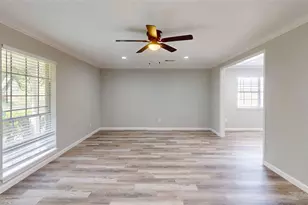 2206 Carriage Ln, La Marque, TX 77568 - Photo 3