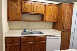 8419 Hearth Dr, Houston, TX 77054 - Photo 5