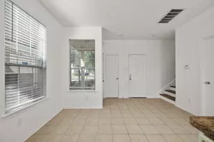 2911 Hackamore Hollow Ln, Houston, TX 77014 - Photo 5