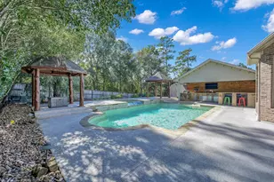 2458 S Bramlet Dr, Conroe, TX 77304 - Photo 35