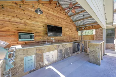 2458 S Bramlet Drive, Conroe, TX 77304 - Photo 33