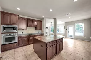 2458 S Bramlet Dr, Conroe, TX 77304 - Photo 15