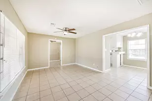 10214 Bretton Dr, Houston, TX 77016 - Photo 5