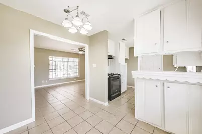 10214 Bretton Drive, Houston, TX 77016 - Photo 11