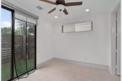 2518 Pease Street, Houston, TX 77003 - Photo 15
