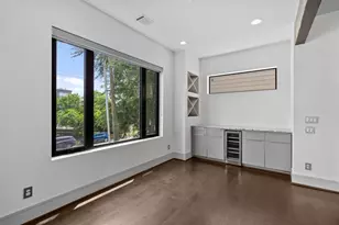 2518 Pease St, Houston, TX 77003 - Photo 9
