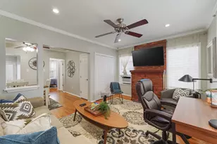 403 W Polk St, Houston, TX 77019 - Photo 13