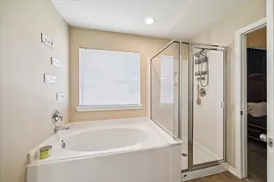 13102 Peppergate Ln, Houston, TX 77044 - Photo 13