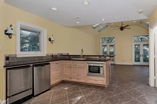 2 Wexford Ct, Houston, TX 77024 - Photo 47