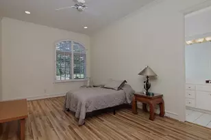 2 Wexford Ct, Houston, TX 77024 - Photo 25