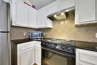 4408 Eigel Street, Houston, TX 77007 - Photo 11