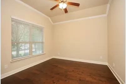 147 W Wading Pond Circle, Tomball, TX 77375 - Photo 9