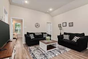 11636 Vistawood St, Willis, TX 77318 - Photo 9