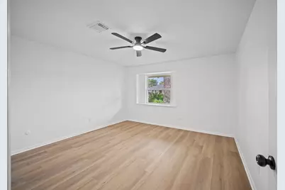 10935 Silkwood Drive, Houston, TX 77031 - Photo 15