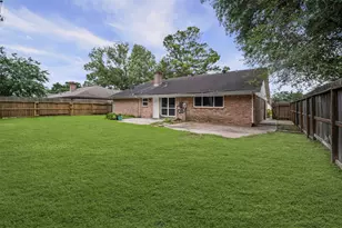 10935 Silkwood Dr, Houston, TX 77031 - Photo 19