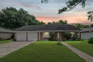 10935 Silkwood Dr, Houston, TX 77031 - Photo 1