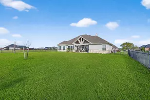 10905 Dauphine St, Willis, TX 77318 - Photo 29